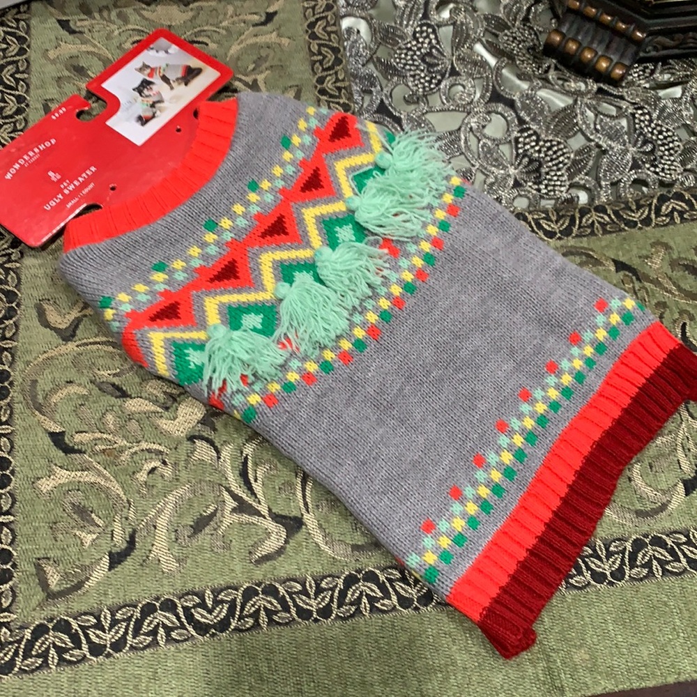 PET UGLY SWEATER SIZE SMALL